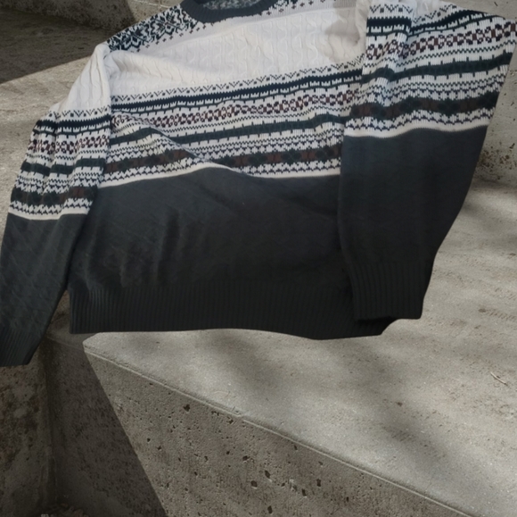 🔴XL ladies holiday sweater 100% acyrlic - Picture 3 of 4